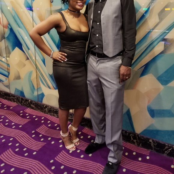 Clothes - Picture 2 of 4